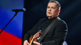 «Никаких соседей, все свои»: Николай Расторгуев рассказал о жизни за городом