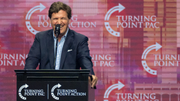 Такер Карлсон пожелал Европе удачи в победе над Россией и посмеялся