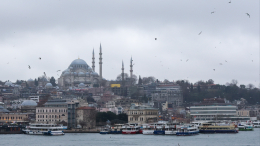 Два жилых дома обрушились из-за взрыва газа в Стамбуле