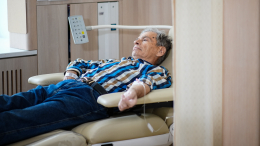 Старость включается резко: ученые назвали опасный возрастной рубеж