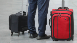 Ловушка для отпускников: мошенники атакуют путешествующих за рубеж россиян