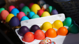 Дефицита нет: в России запретили поднимать цены на яйца перед Пасхой