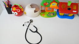 Врачи не увидели угрозы: в Приозерске младенец умер после жалоб на колики