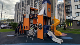 «Братик, у меня язык немеет»: школьница умерла после ушиба на горке