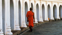 Беременная женщина обвинила давшего обет безбрачия монаха в принуждении к аборту