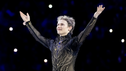 Американский фигурист Илья Малинин стал трехкратным чемпионом мира