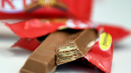 Воры-сладкоежки угнали в Европе фуру с шоколадом