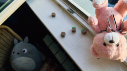 В Улан-Удэ трехлетний ребенок выпал из окна четвертого этажа