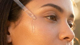 Как сохранить молодость лица весной: новые тренды в косметологии