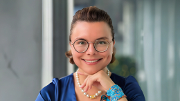 Не чурается масс-маркета: Брухунова рассказала о своем стиле в одежде