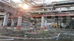 Два человека погибли и 72 пострадали при взрыве на заводе в Нижнекамске