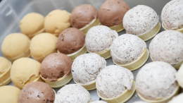 Мороженое «с градусом»: родители даже не подозревают, что дают своим детям алкоголь