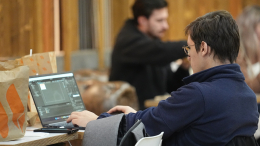 Россиянам объяснили, что грозит сотруднику на удаленке при проблемах со связью