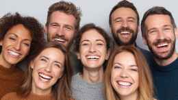 Мемы тоже терапия: как смех влияет на здоровье человека