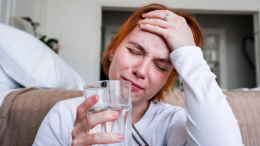 Терпеть нельзя: почему головная боль может довести до инсульта и как вылечить мигрень