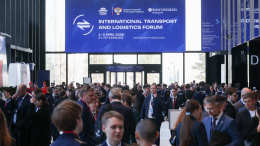 Путин: все больше государств задумываются о безопасности логистики