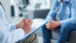 «Чувство инородного тела»: проктолог рассказал о неочевидных симптомах геморроя