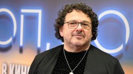 «Час чтения обязателен»: Саруханов заявил о важности книг для детей