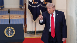 «Втопчем их в каменный век»: Трамп будет продолжать войну с Ираном