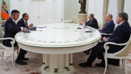 Путин пригласил президента Египта приехать в Россию