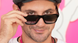 Роман? Марк Богатырев вышел в свет с директором и породил слухи об отношениях