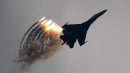 Истребитель Су-35С провел ночное боевое дежурство. Лучшее видео из зоны СВО