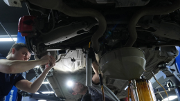 Каждая вторая деталь подделка: рынок автозапчастей заполонил контрафакт