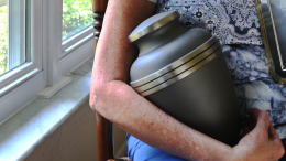 Реальный «Франкенштейн»: ритуальщик издевался над телами усопших