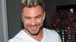 «Ударила в пах»: экс-солист «На-На» Паша Соколов про ревнивых поклонниц