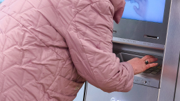 Попытка номер семь: женщина перевела аферистам ₽1,3 млн после шести предупреждений