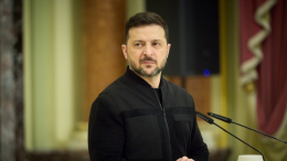 «Маниакальная страсть»: Захарова о нежелании Зеленского уходить в отставку