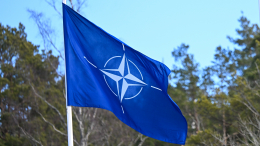 У наших границ: какой альянс придет на смену НАТО