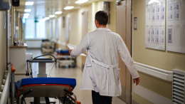 Путин поручил обеспечить транспортную доступность объектов здравоохранения