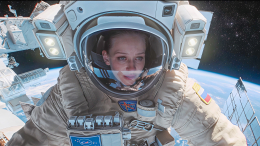 ТОП-10 фильмов, которые отправят вас в космос, не вставая с дивана