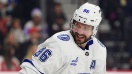 Вошел в историю: Никита Кучеров забросил 400-ю шайбу в «регулярках» НХЛ