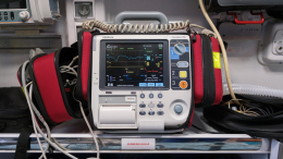 Учительница, на которую напал ученик в Пермском крае, скончалась в больнице