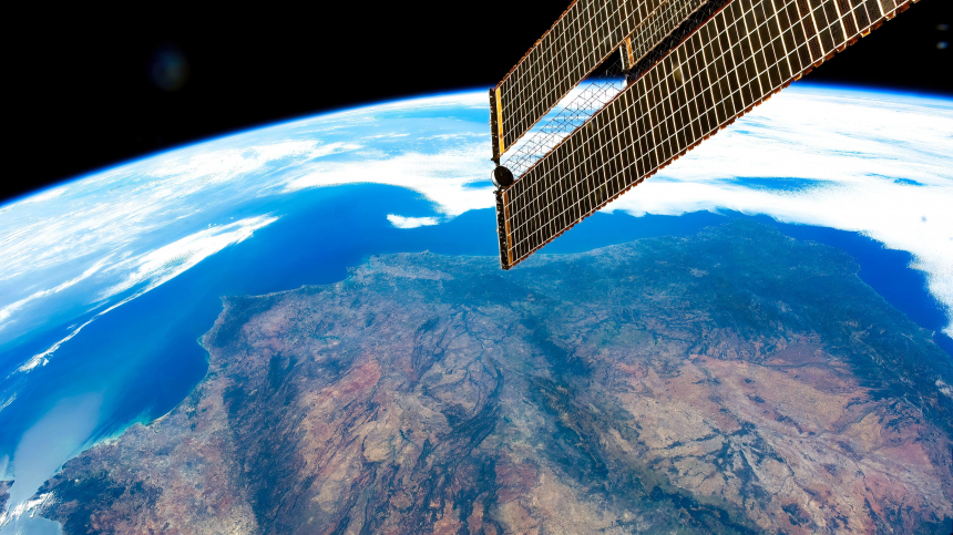 МКС уходит, РОС приходит: прошлое, настоящее и будущее космических станций