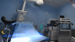 Отец — двоюродный брат: мать случайно узнала о беременности 13-летней дочери