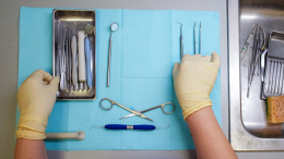 Захарова назвала Украину мировым лидером в области черной трансплантологии и торговли людьми