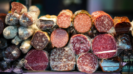 Мясо, а не соя: как выбрать хорошую колбасу