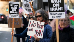 Антивоенные протесты охватили крупнейшие города в США