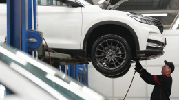 Сколько стоит подготовить авто к лету: цены неприятно выросли