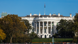 Белый дом предостерег своих сотрудников от ставок на фоне войны с Ираном