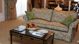 Несколько дней грыз диван: врачи чудом спасли ребенка в Москве