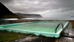 Мужчина утопил беременную жену и двух дочерей в бассейне, чтобы жениться на несовершеннолетней