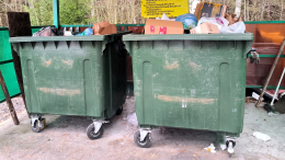 Полицейские обнаружили воровку в мусорном баке во время рейда