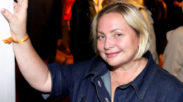 «Вайб Шэрон Стоун»: 54-летнюю Пермякову сравнили с голливудской актрисой