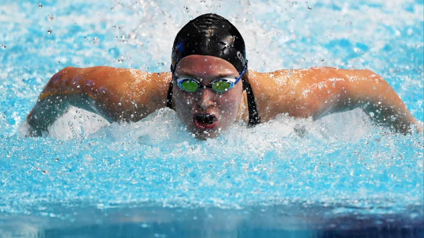 Российских спортсменов по водным видам спорта допустили до соревнований с флагом