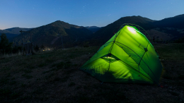 Трагедия в лесу: турист уснул в палатке и умер при загадочных обстоятельствах