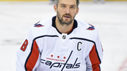 В США просят Овечкина остаться